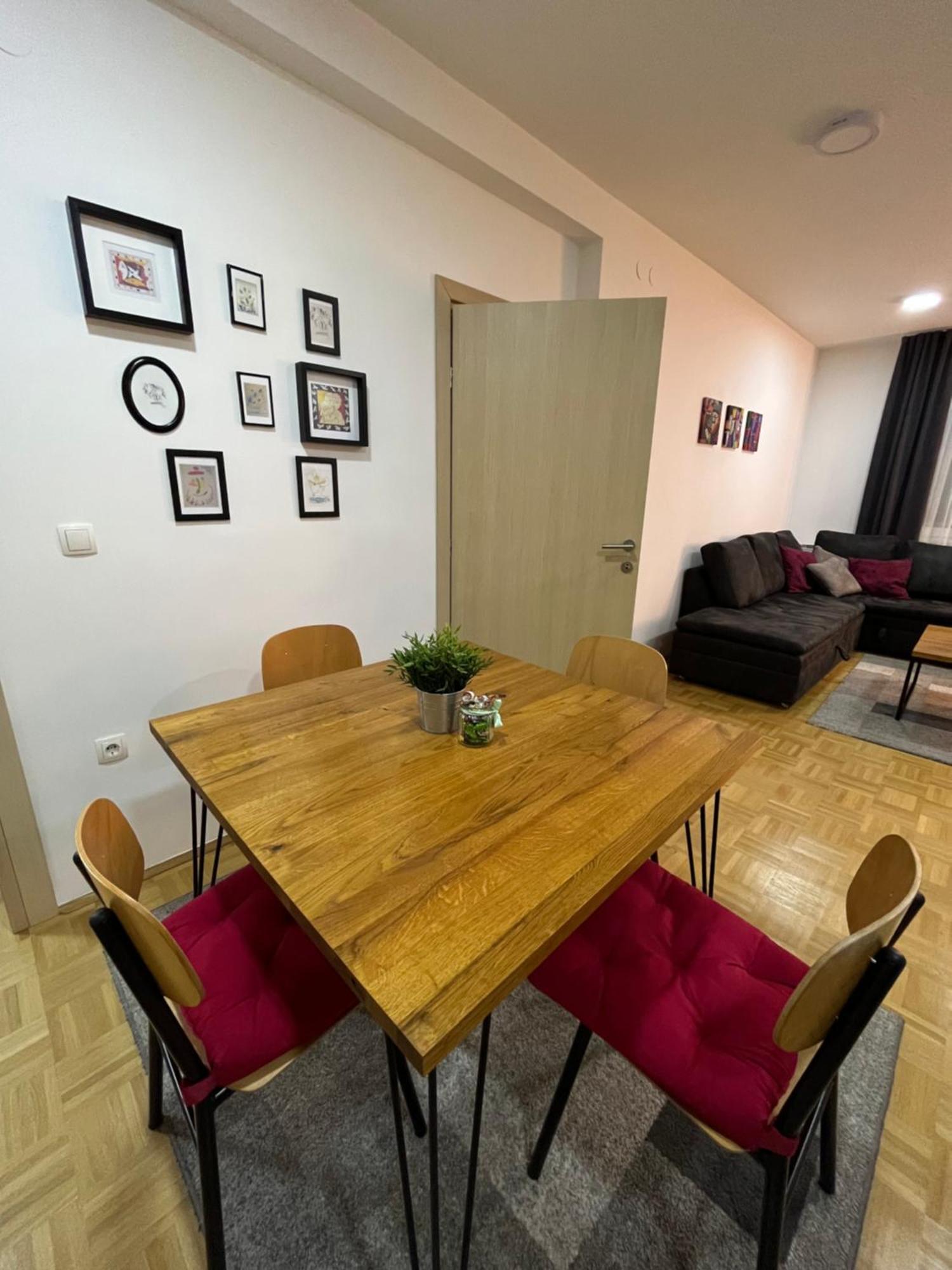 For5 Apartment Ðakovo Bagian luar foto