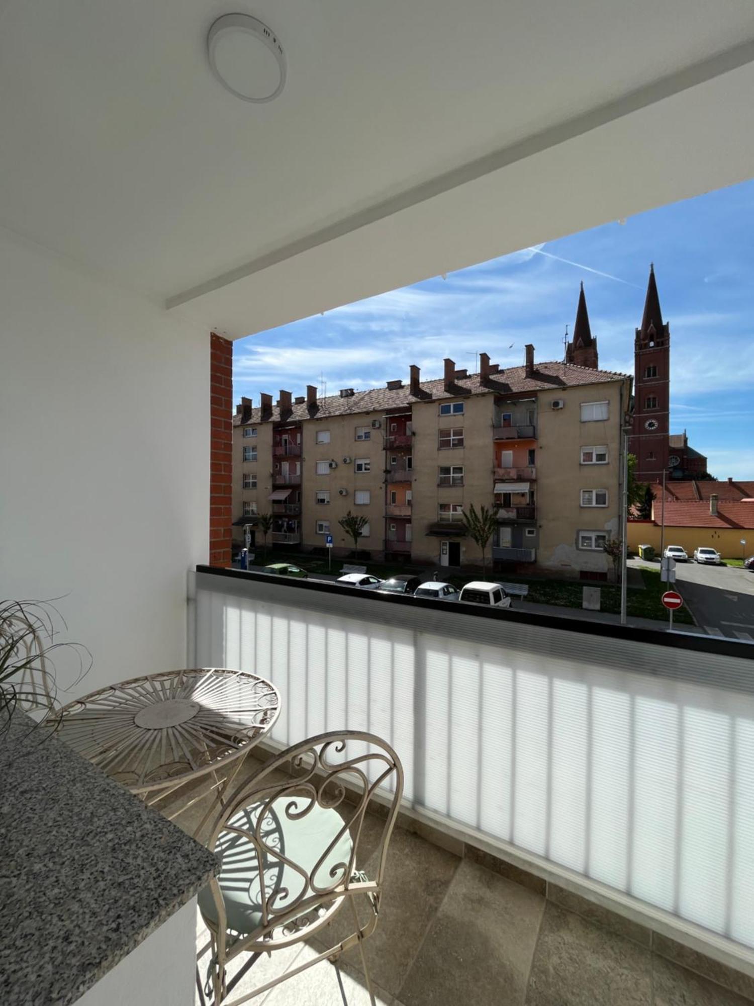 For5 Apartment Ðakovo Bagian luar foto