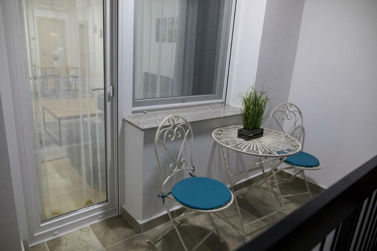 For5 Apartment Ðakovo Bagian luar foto